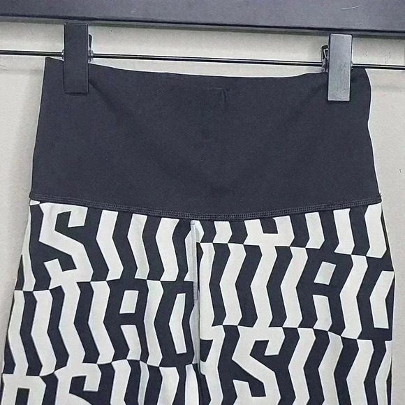Adidas Women's Believe This Printed High-Rise‎ Leggings Size XS Black White - Picture 7 of 11
